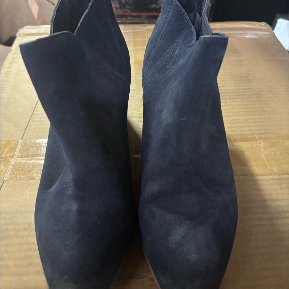Elegant Black Suede Ankle Boots